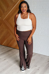 Hazel Blues® | Stamina Stride Flare Leggings in Espresso
