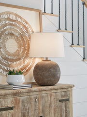 Neavesboro Metal Table Lamp