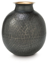 Woody Vase