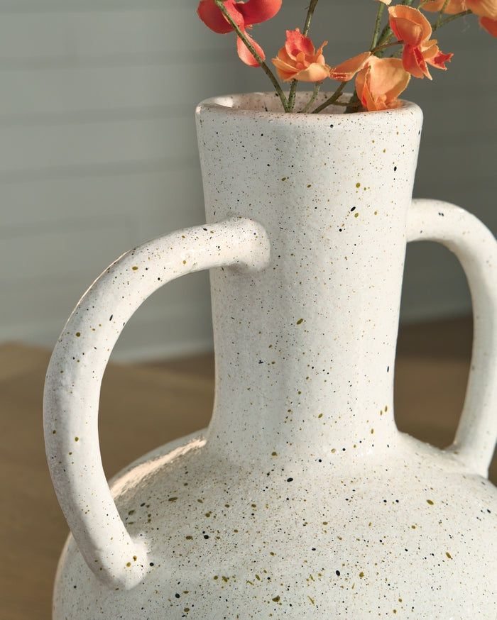 Dallinworth Vase