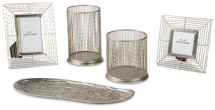 Dympna Accessory Set