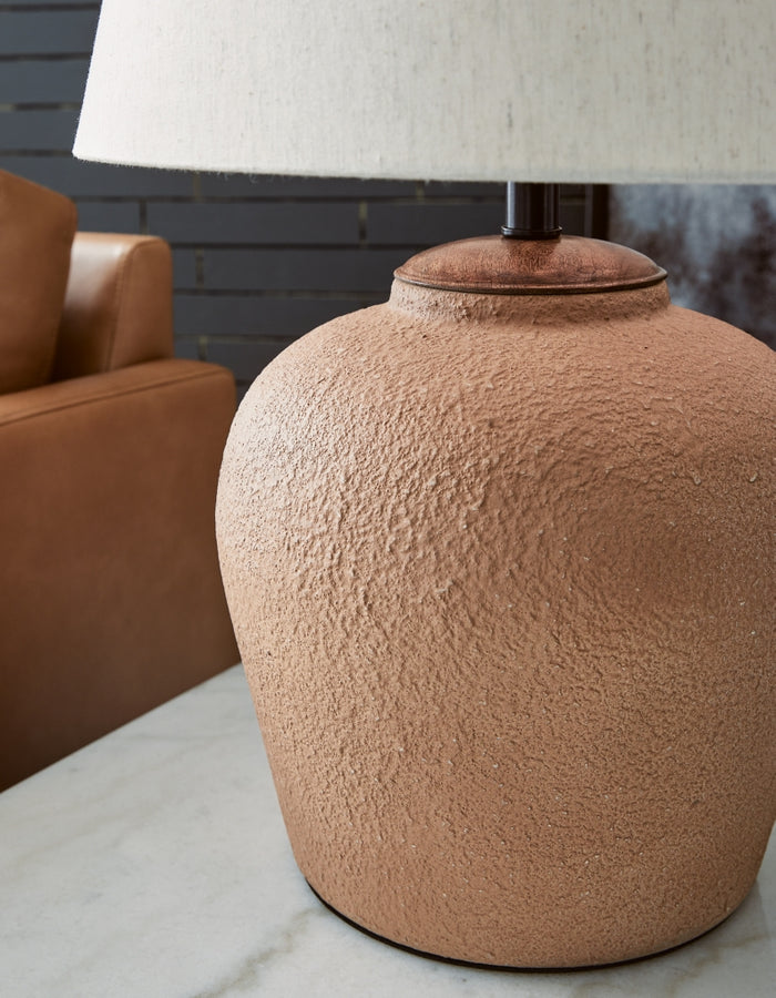 Scantor Metal Table Lamp