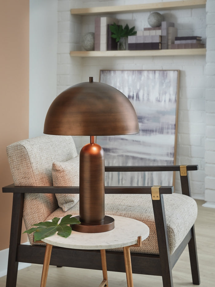Wendfield Metal Table Lamp