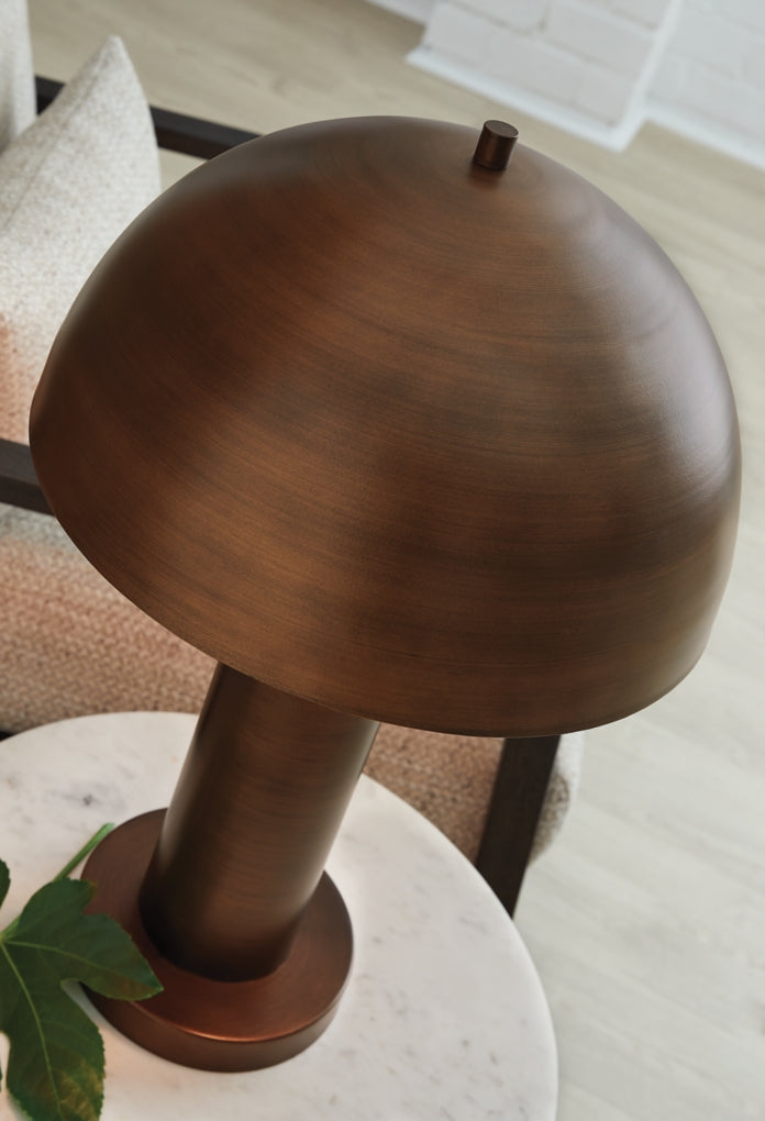 Wendfield Metal Table Lamp